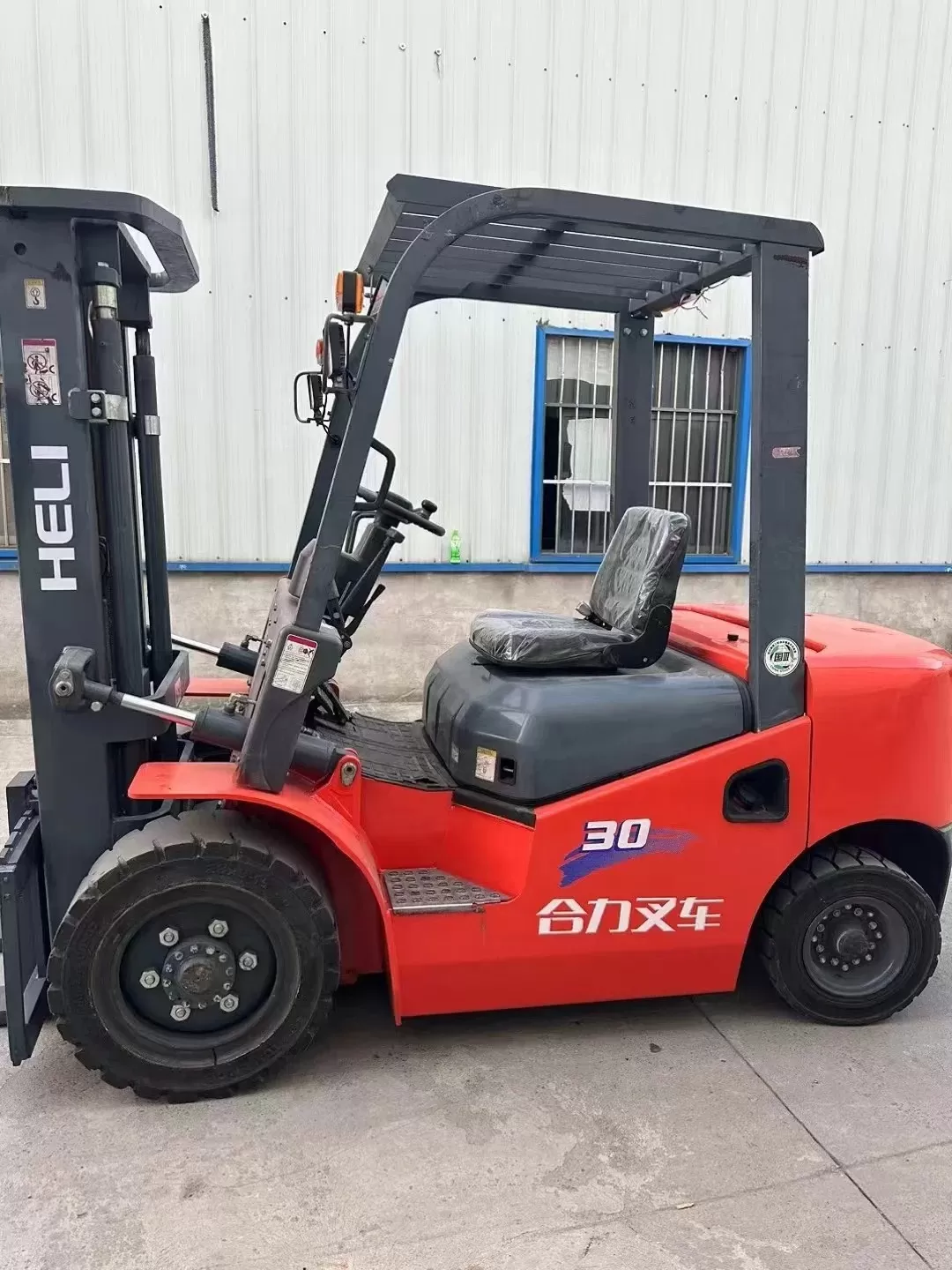 μεταχειρισμένο mini diesel forklift heli 3ton forklift