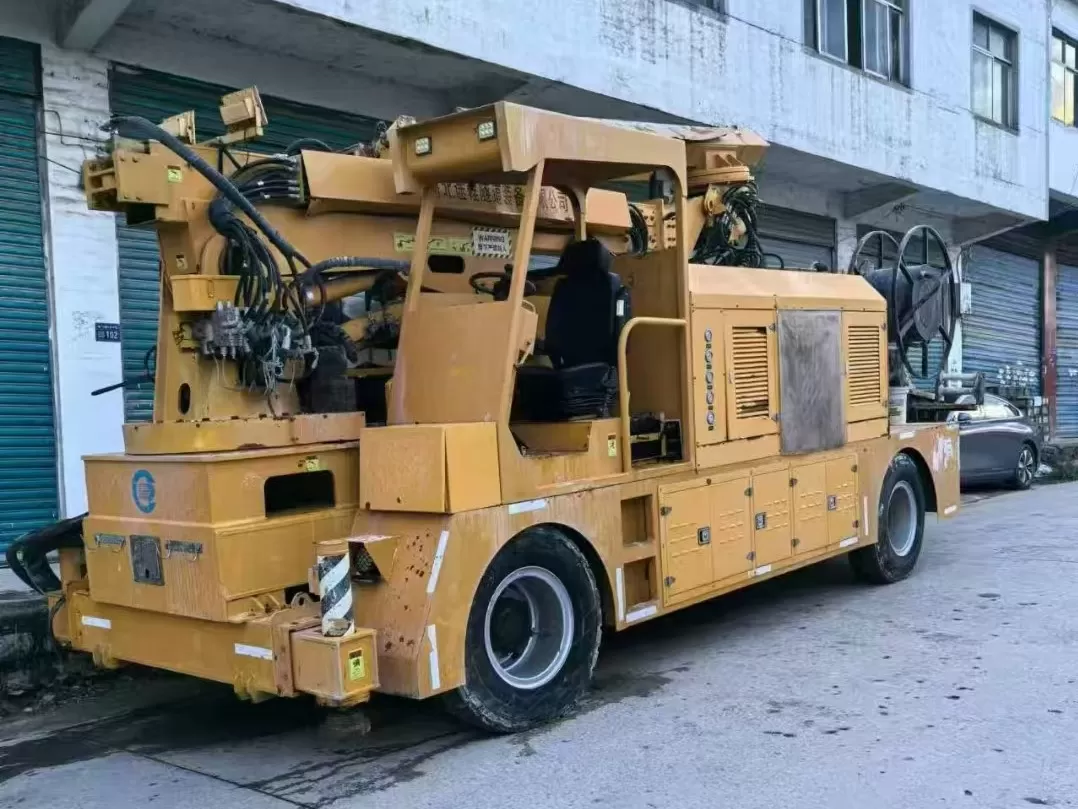 concrete shotcrete spraying truck 30m3 shotcrete manipulator machine tuc3016n ψεκαστήρας σκυροδέματος για κατασκευές εξόρυξης