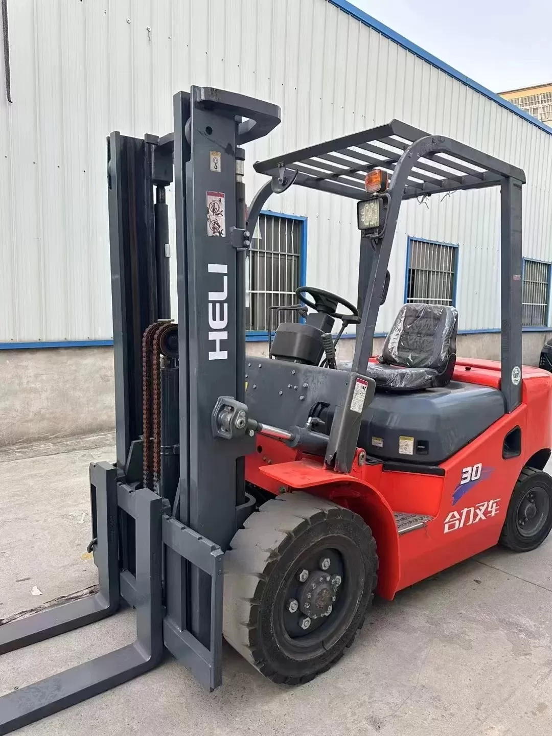 μεταχειρισμένο mini diesel forklift heli 3ton forklift