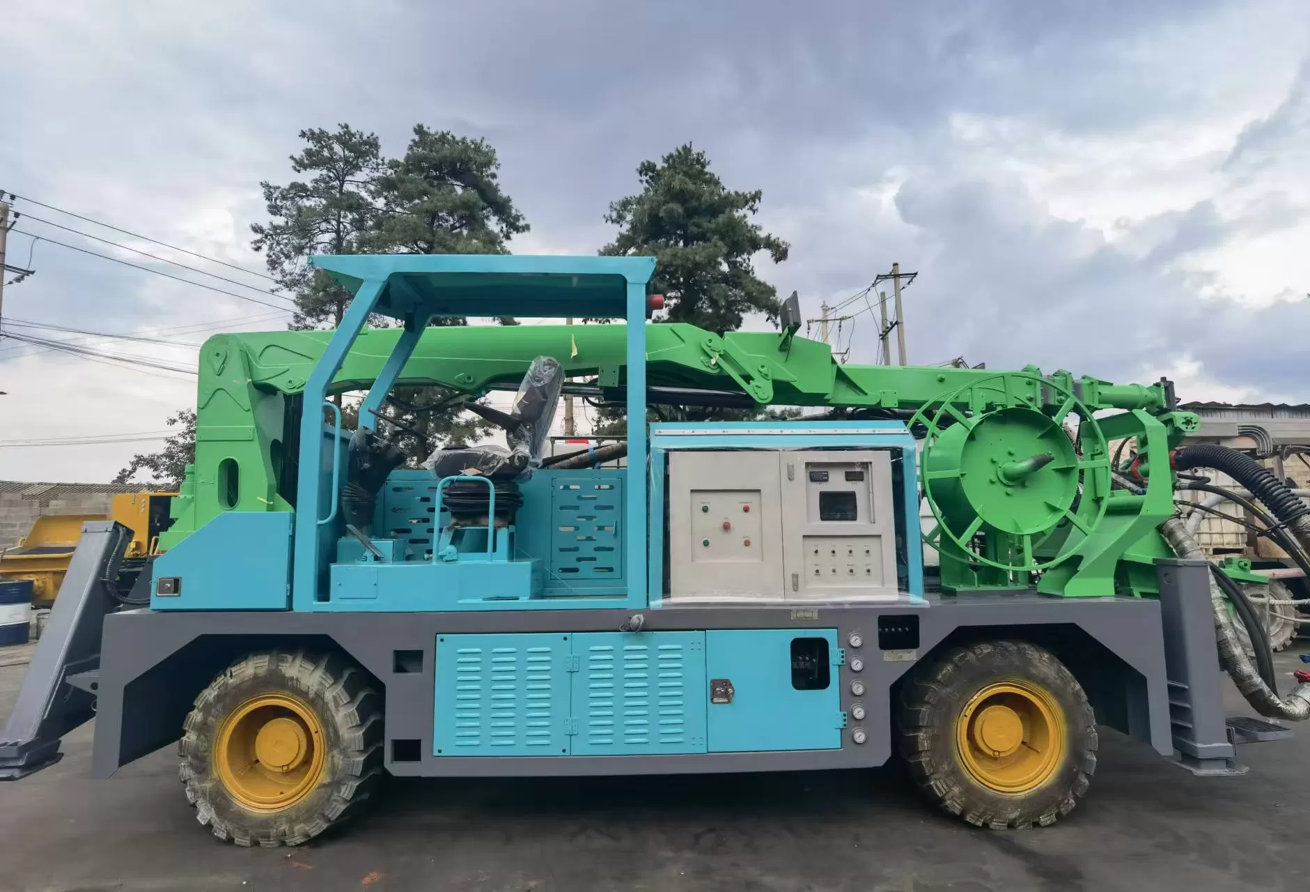 2020 concrete shotcrete spraying truck 30m3 shotcrete manipulator machine ghp3015d concrete sprayer for mining construction